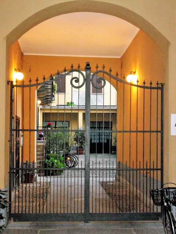 Da Simone Sui Navigli Daire Milano Dış mekan fotoğraf